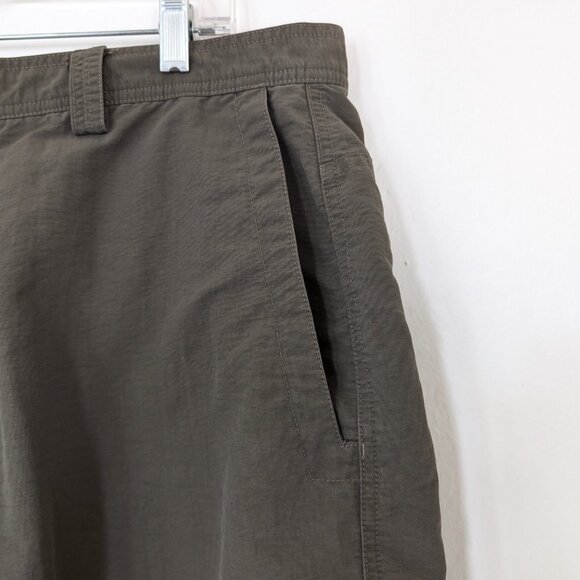 THE NORTH FACE Shorts Men's Green 40 (39) Cargo Zip Pockets Logo Hiking Casual - Picture 2 of 16